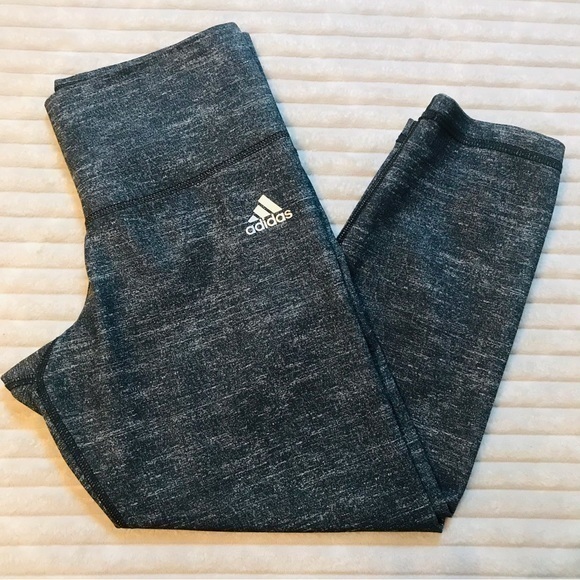 Adidas ClimaLite Heather Gray Capri Leggings Cropped Women’s size XS Extra Small - Picture 1 of 7